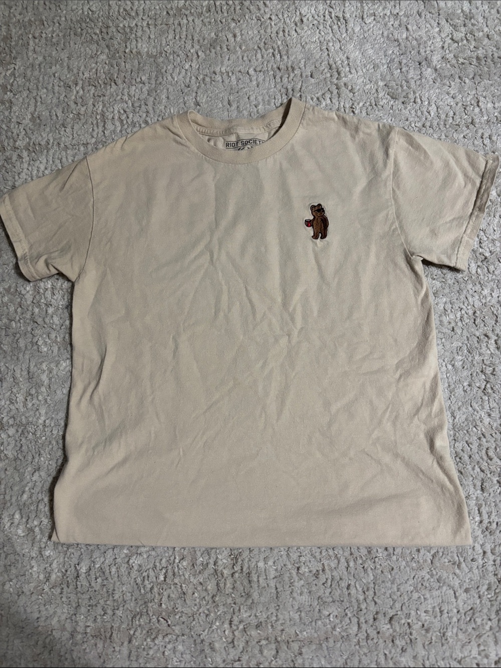 riot society Cream Short-Sleeve Tee with Bear Embroidery.